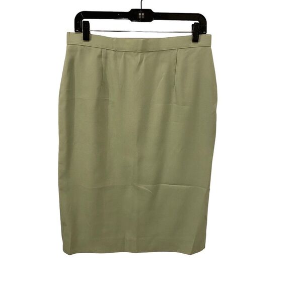 Women's Classic Business Wear Suit Skirt. Light Green. Medium. Lightweight. Chic